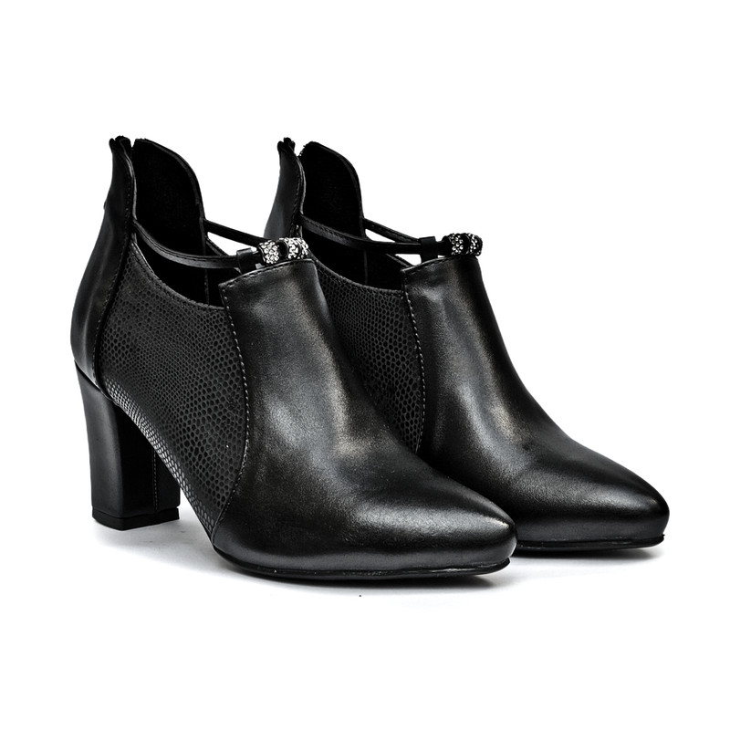 کفش زنانه مدل سه نگین خاویاری