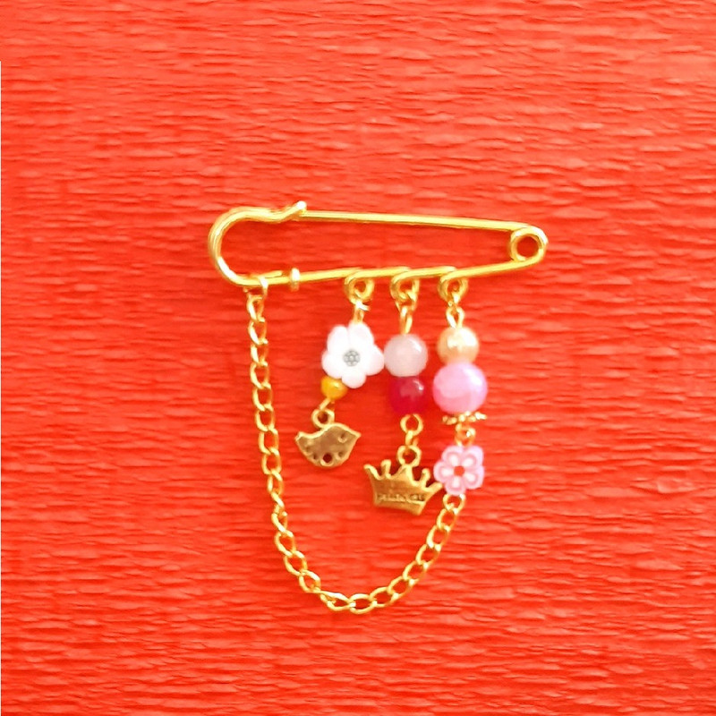 سنجاق سینه دخترانه مدل ملکه کد 1546 سنجاق سینه دخترانه مدل ملکه کد 1546