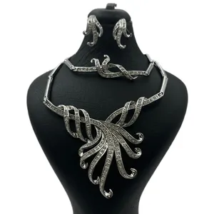 سرویس زنانه مدل ریشه 3927