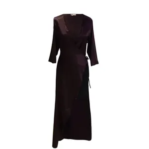 روبدوشامبر زنانه مقمیس مدل بلند دراپه ساتن رنگ بادمجونی