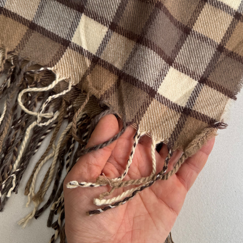 شال گردن زنانه مدل موهر چهارخانه مربعی ریز ریش ریشی کد 15