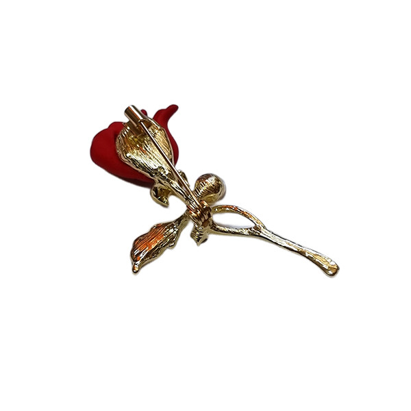 گل سینه زنانه مدل گل رز