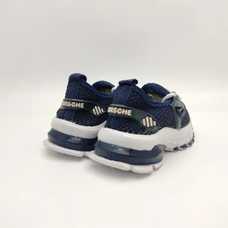 کفش راحتی  مدل پوریا 1000NB