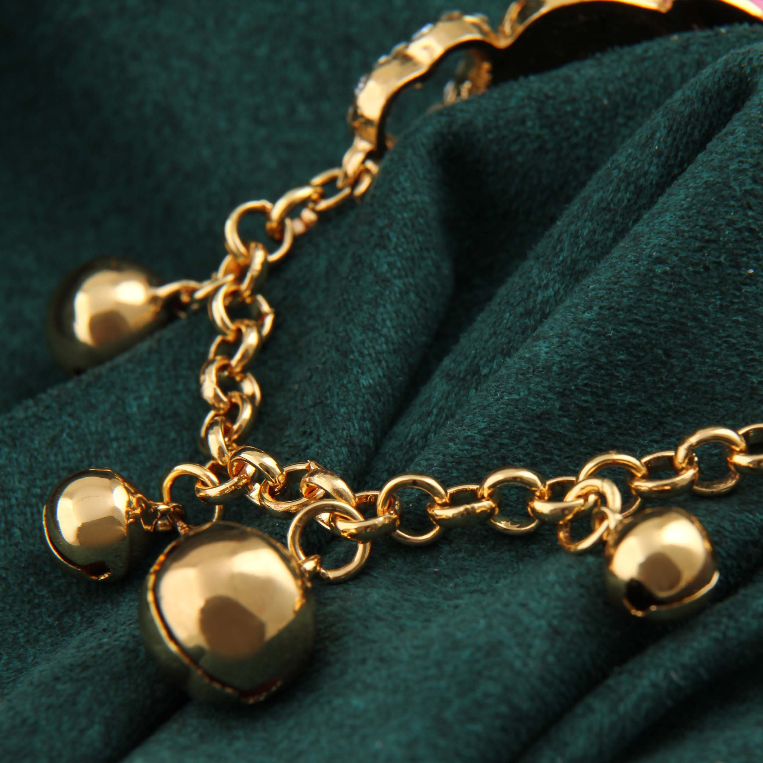 دستبند دخترانه مدل زنگوله دار طرح پروانه فانتزی کد DP_697