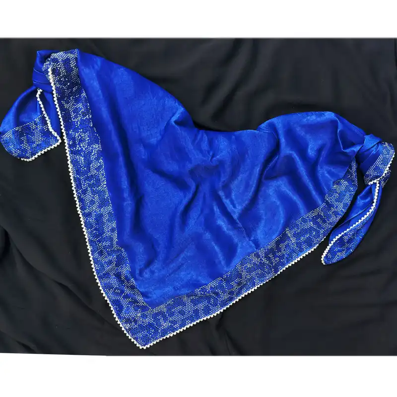 روسری زنانه مدل کوپرا نگین دار و مروارید دوزی قواره 116