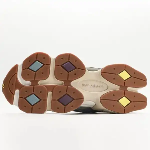 کفش پیاده روی مدل 9060