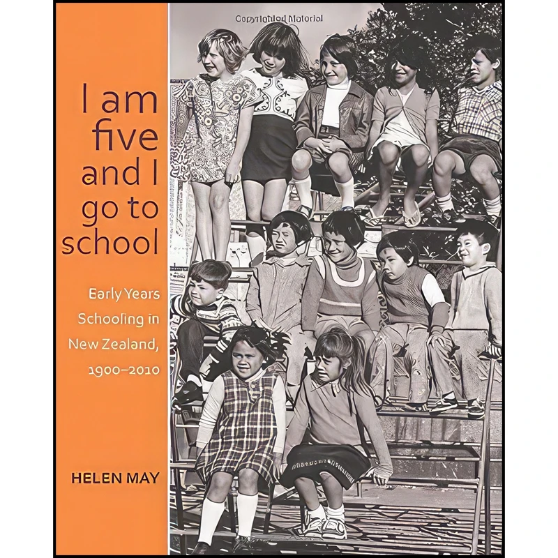 کتاب I am five and I go to school اثر Helen May انتشارات Otago University Press