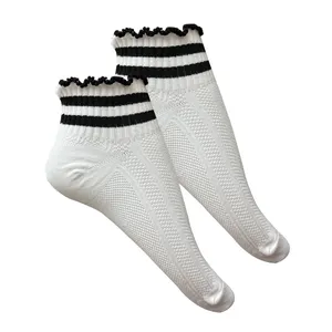 جوراب زنانه تن پوش هنگامه مدل سوزنی دوخط کش کنگره ای کد W02