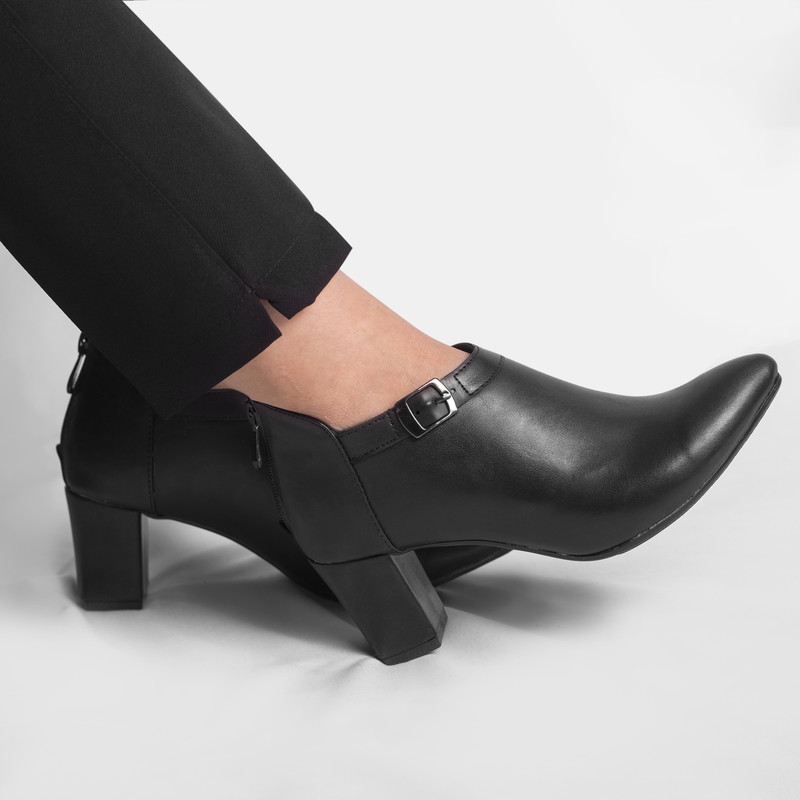 کفش زنانه مدل فرزانه کد SBR