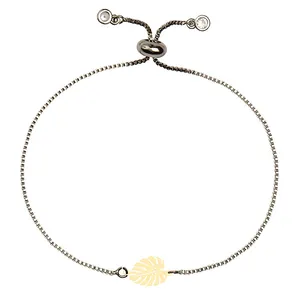 دستبند طلا 18 عیار دخترانه کرابو طرح برگ انجیر مدل Krd1663