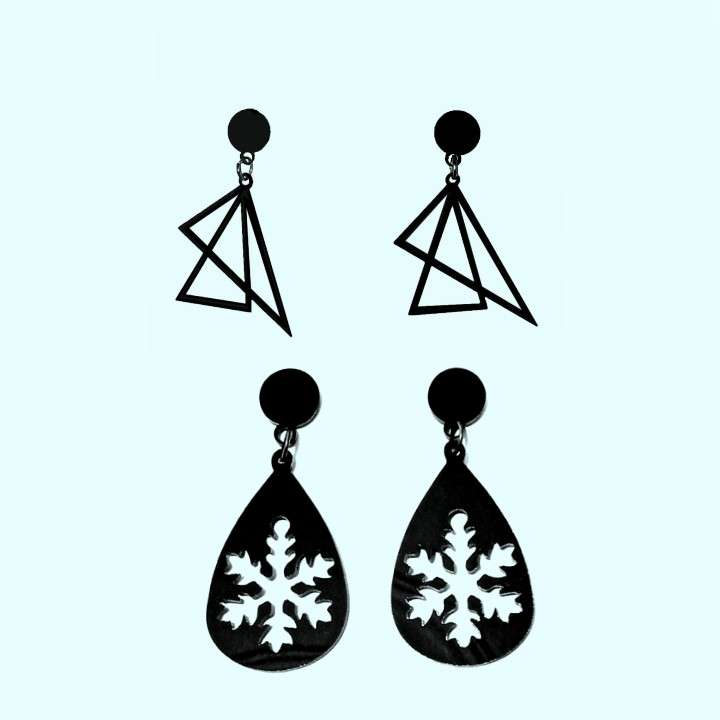 گوشواره زنانه مدل مثلث و برف کد E.22MS.BRF مجموعهی دو عددی گوشواره زنانه مدل مثلث و برف کد E.22MS.BRF مجموعهی دو عددی