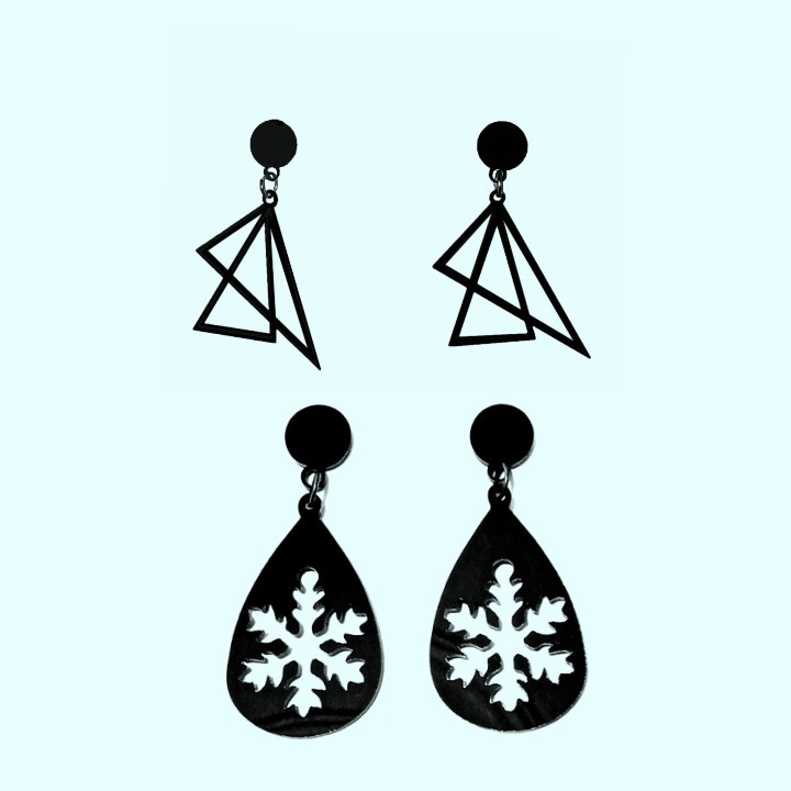 گوشواره زنانه مدل مثلث و برف کد E.22MS.BRF مجموعهی دو عددی گوشواره زنانه مدل مثلث و برف کد E.22MS.BRF مجموعهی دو عددی