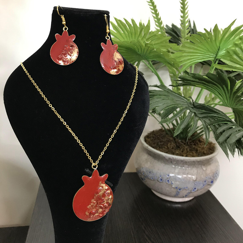 نیم ست زنانه طرح انار کد 200 نیم ست زنانه طرح انار کد 200