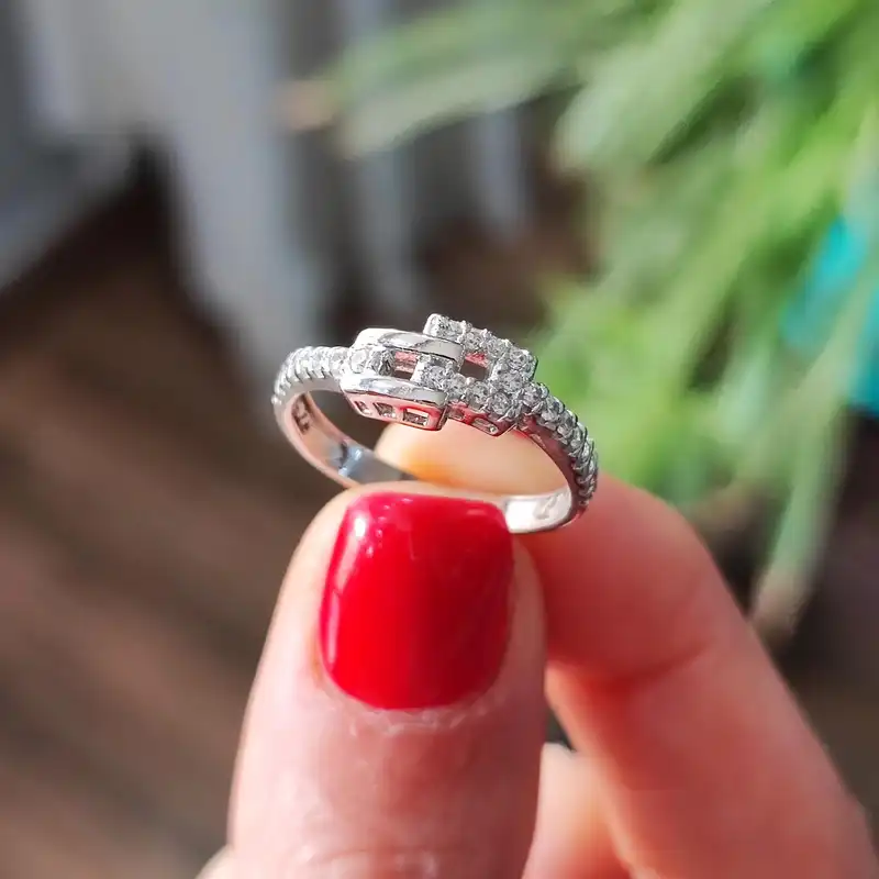 انگشتر نقره زنانه مدل جواهری JW5081