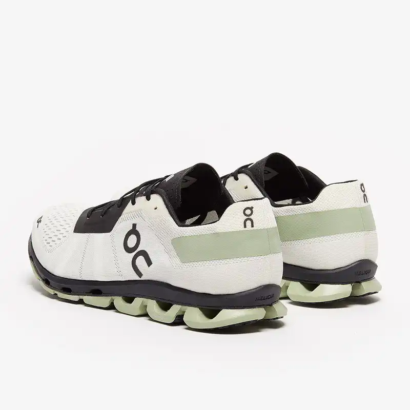 کفش مخصوص دویدن آنرانینگ  مدل Cloudflash