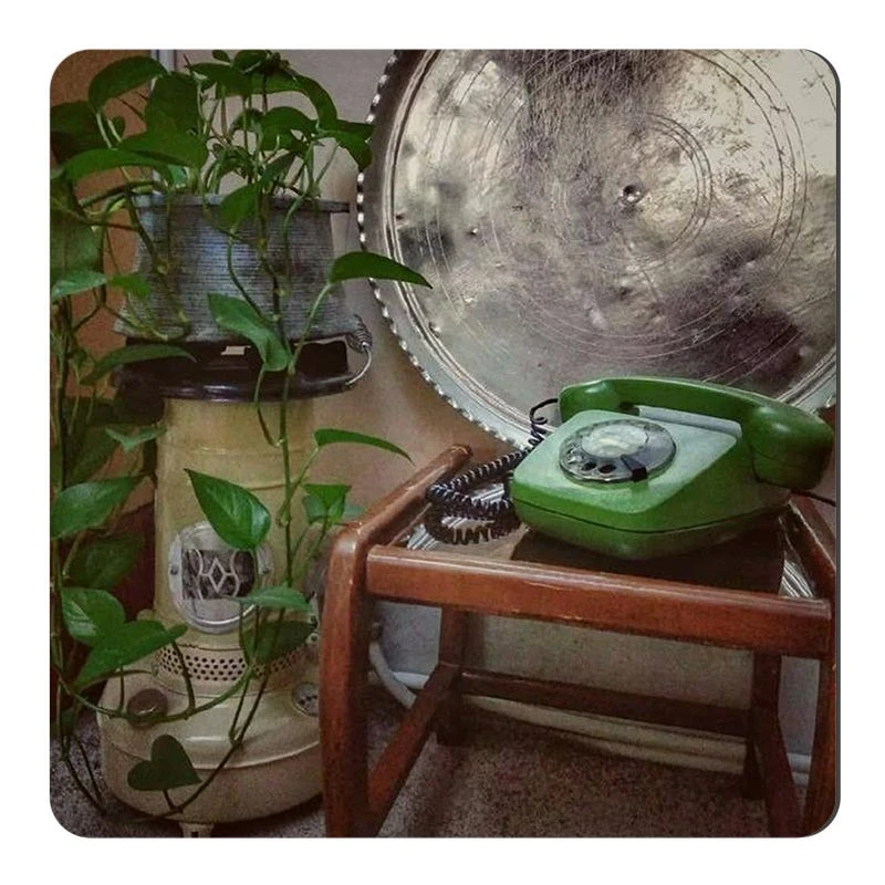 مگنت صباطرح مدل تلفن رومیزی دهه شصت کد M1310