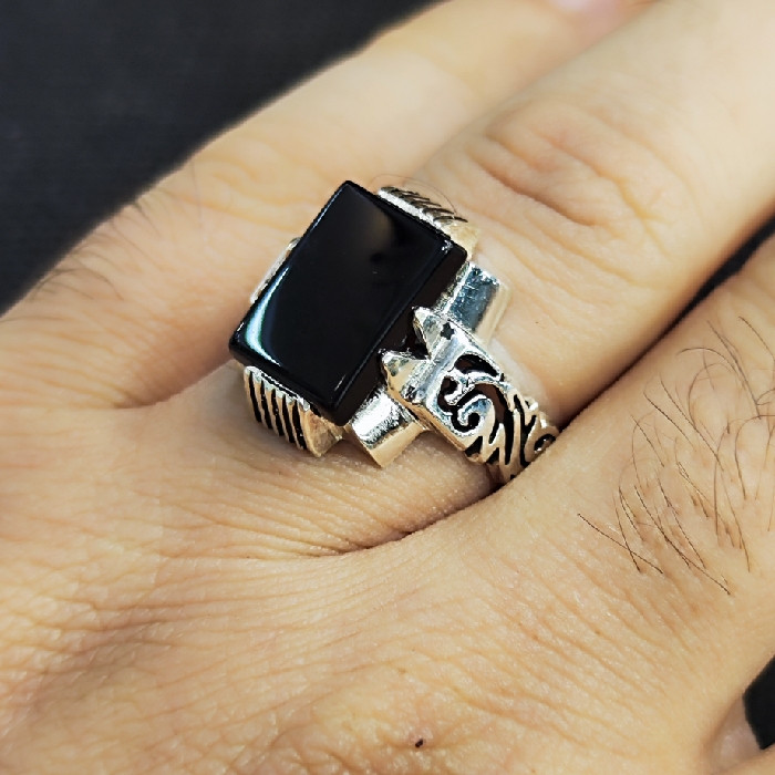 انگشتر نقره مردانه مدل سنگ عقیق رکاب دست ساز کد 22300 انگشتر نقره مردانه مدل سنگ عقیق رکاب دست ساز کد 22300