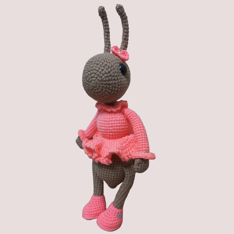 عروسک بافتنی مدل مورچه دختر
