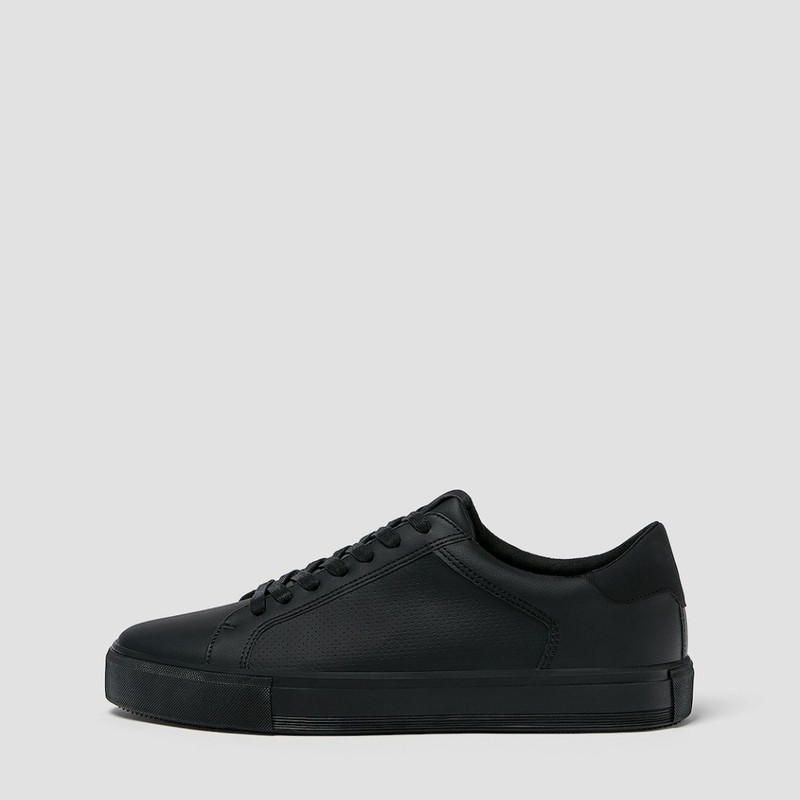 کفش روزمره مردانه پول اند بیر مدل perforated trainers