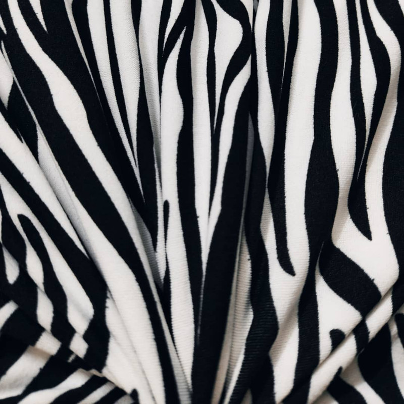 ست نیم تنه و شلوارک زنانه مدل زر