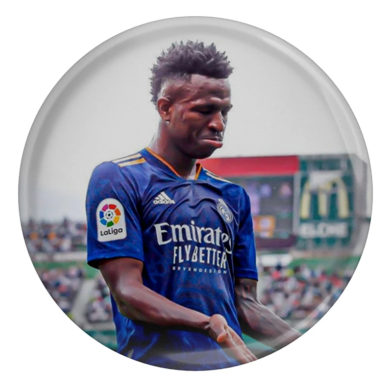 مگنت مدل S13718 طرح وینیسیوس جونیور بازیکن فوتبال رئال مادرید