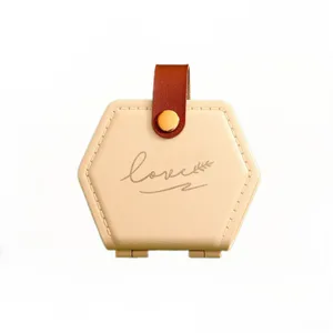 جعبه ابزار خیاطی مدل Love بسته ۱۸ عددی