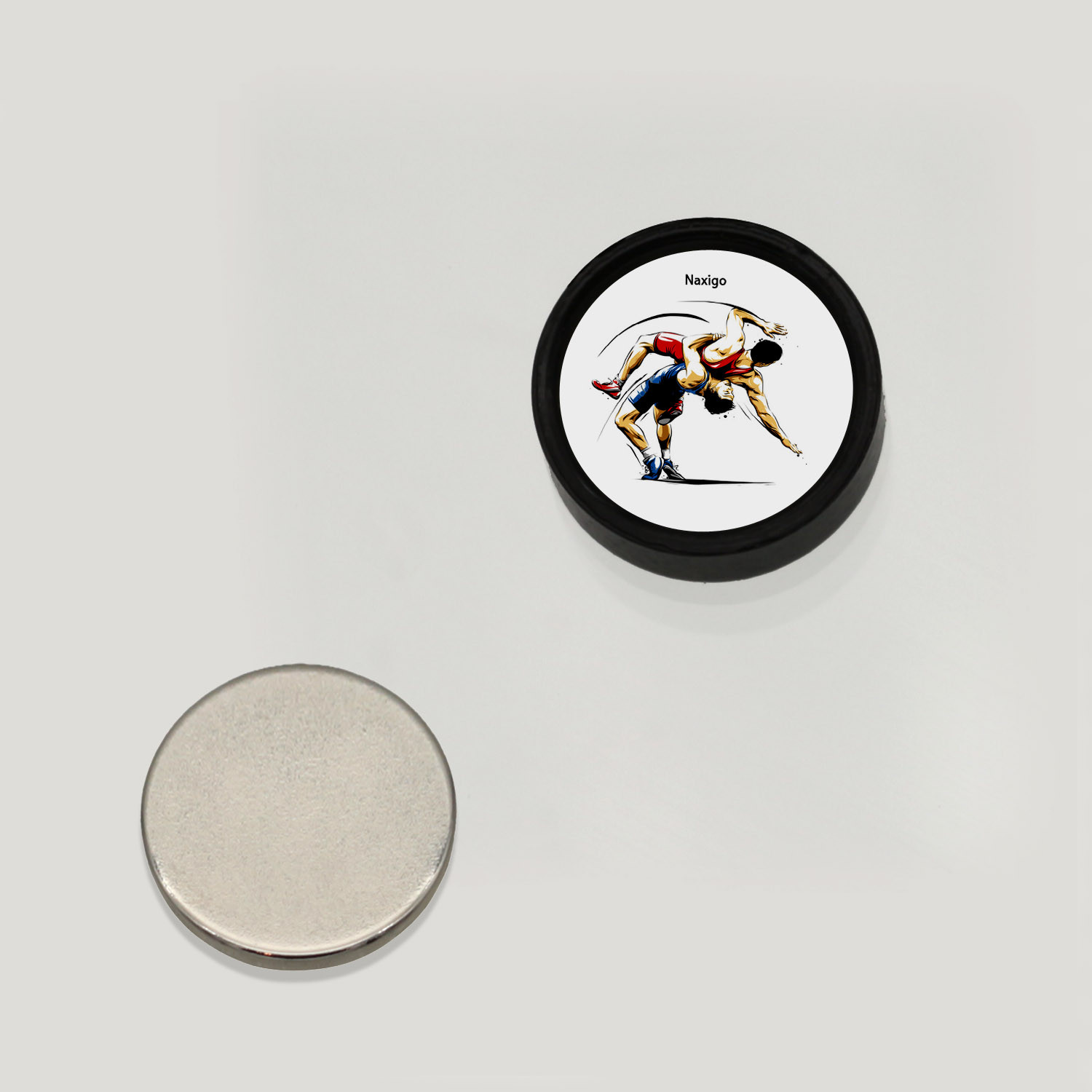 پیرسینگ گوش ناکسیگو مدل شب تاب طرح کشتی گیری کد PM6714