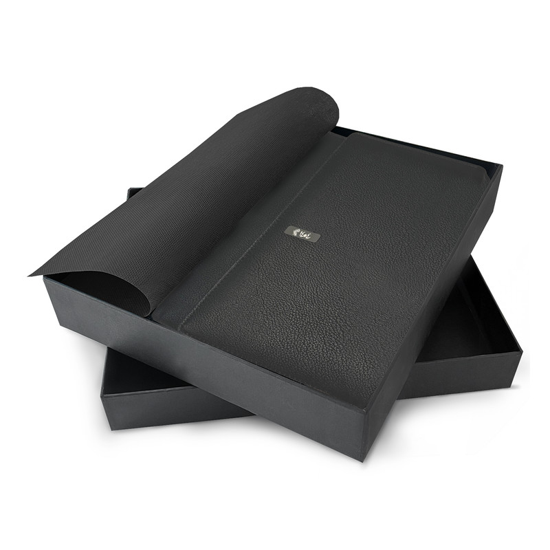 سالنامه 1404پدیده نقش مدل چرمی مشکی به همراه روان نویس و دفتر یادداشت و جعبه هاردباکس