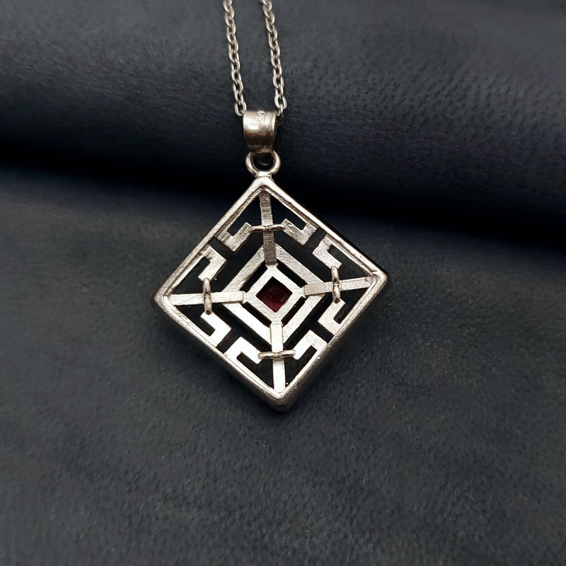 آویز گردنبند نقره زنانه مدل VM8682