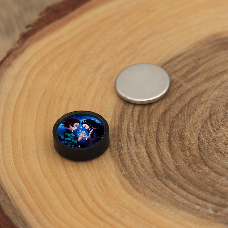 پیرسینگ گوش ناکسیگو مدل شب تاب طرح شیطان کش کد PM6986