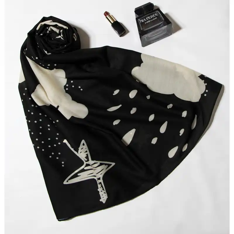 شال زنانه مدل نخی دور دوخت طرخ ابر آسمون کد a-1916