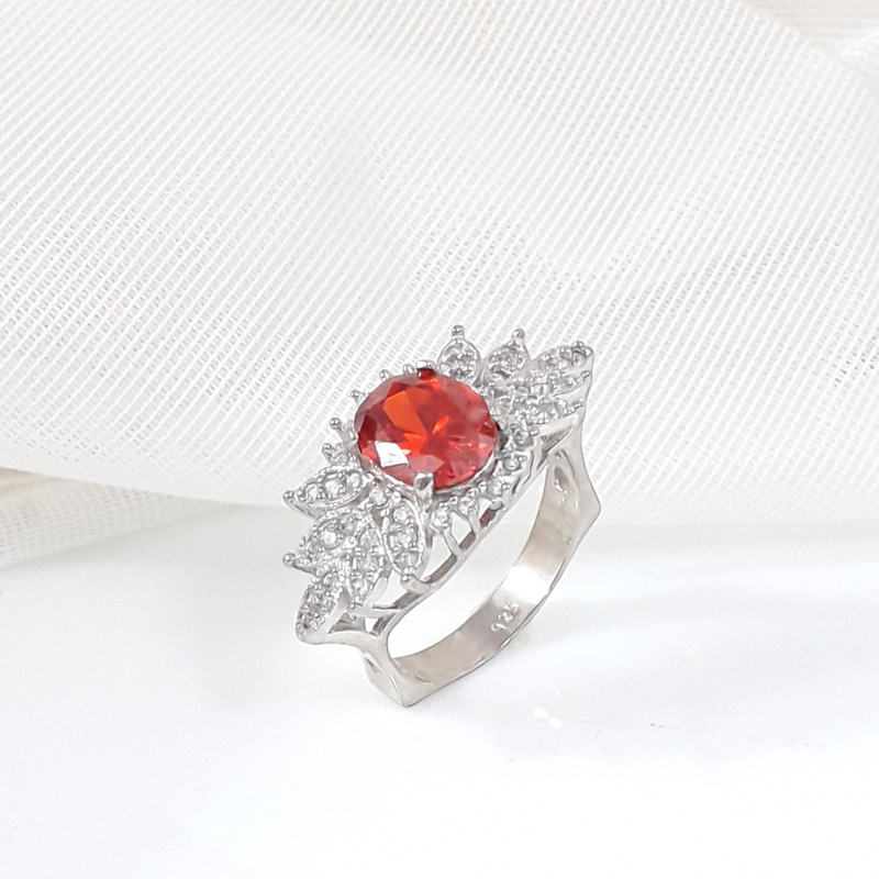 انگشتر نقره زنانه مدل نیلا انگشتر نقره زنانه مدل نیلا