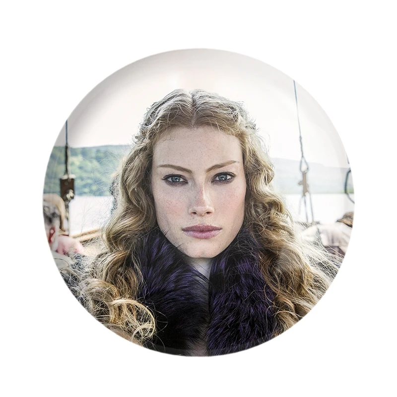 مگنت خندالو مدل آسلاگ سریال وایکینگ ها Vikings کد 29115