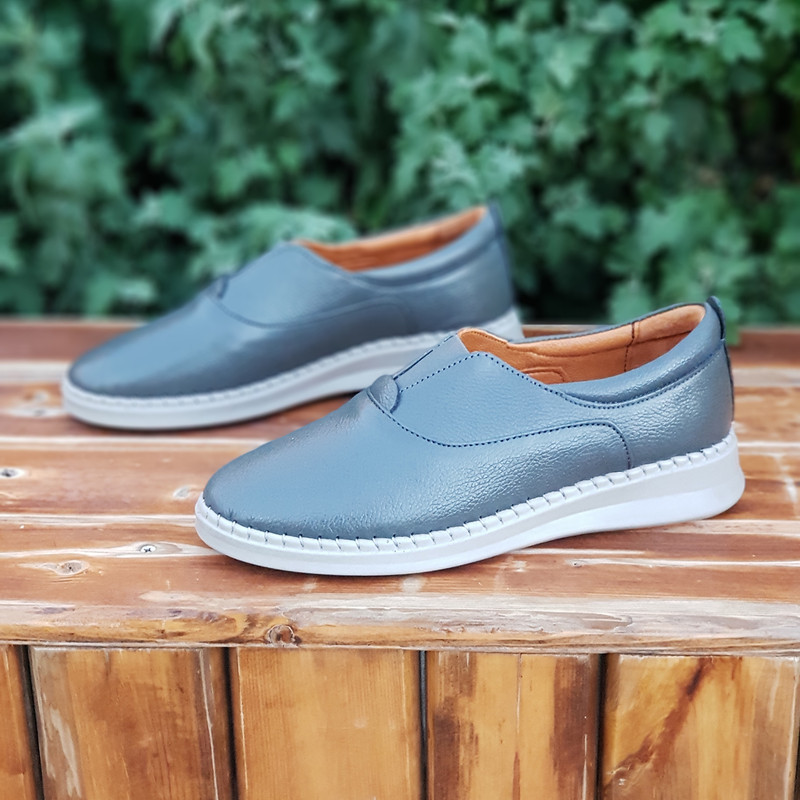 کفش طبی زنانه مدل چرم طبیعی کد 00149
رنگ طوسی