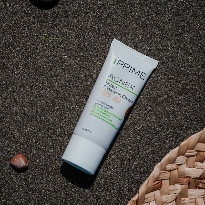 کرم ضد آفتاب رنگی پریم SPF60 مدل Acnex مناسب پوست های چرب حجم 40 میلی لیتر