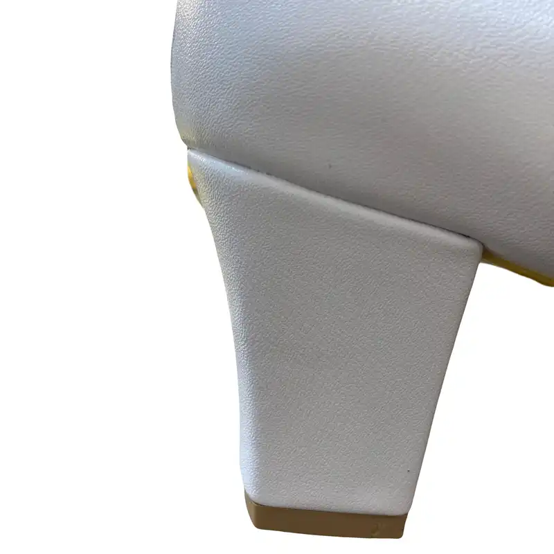 کفش زنانه مدل نیکولاس نگین دار