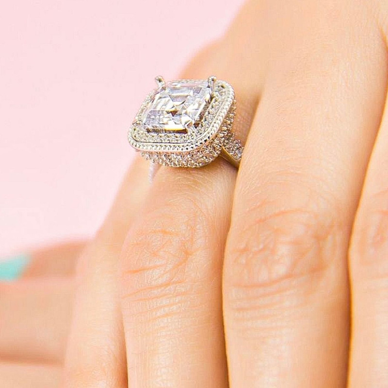 انگشتر نقره زنانه مدل تکتاش امرالدکات 11