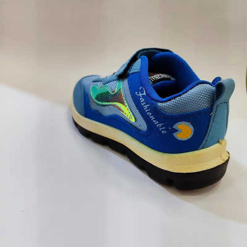 کفش مخصوص پیاده روی مدل 2025 ggg