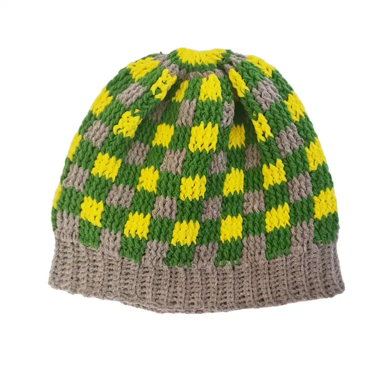 کلاه بافتنی زنانه مدل شطرنجی