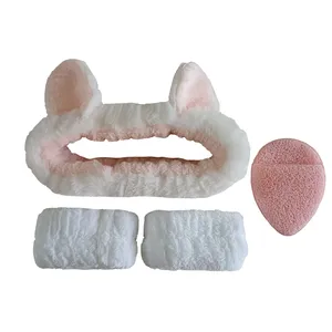 هدبند آرایشی مدل بیوتی به همراه مچ بند و اسکراب بسته 4 عددی