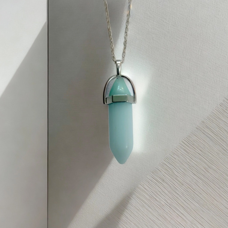 گردنبند مدل منشوری شب تاب