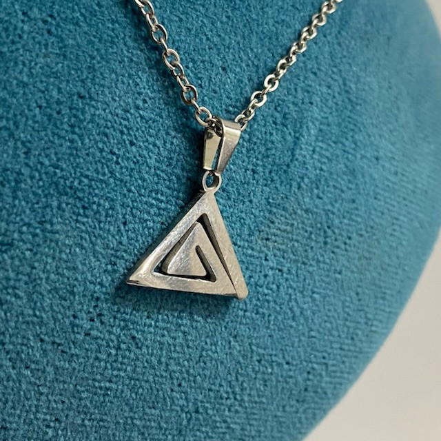 گردنبند دخترانه مدل B,E231