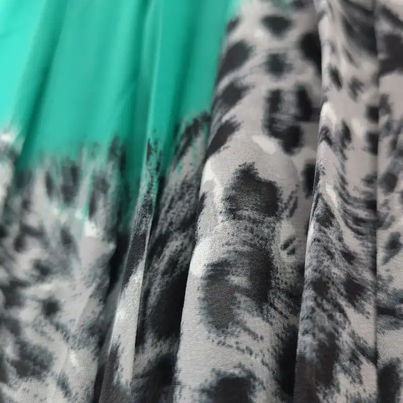 دامن چیندار زنانه مدل حریر پلیسه کد 06 رنگ سبز آبی