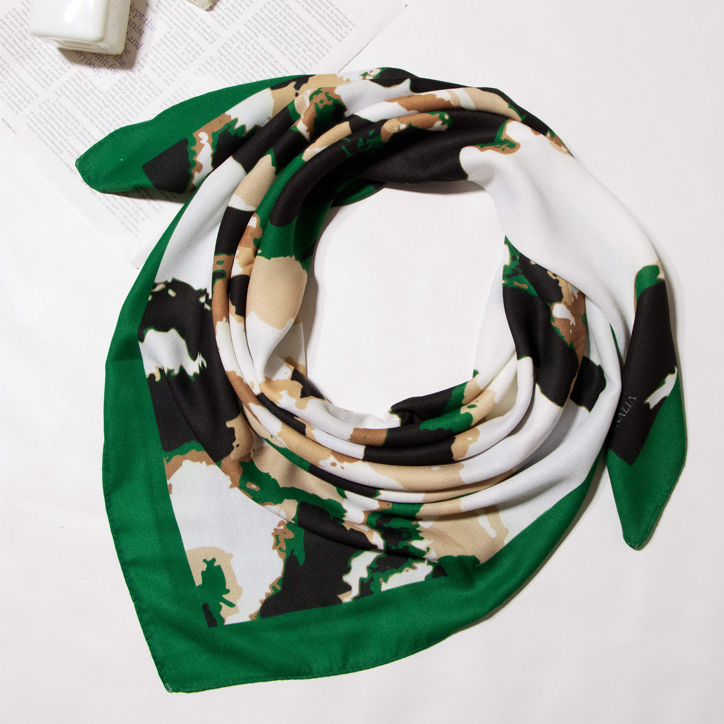 روسری زنانه مدل نخ ابریشم قواره 100 طرح پلنگی کد ana-1835 -  - 9