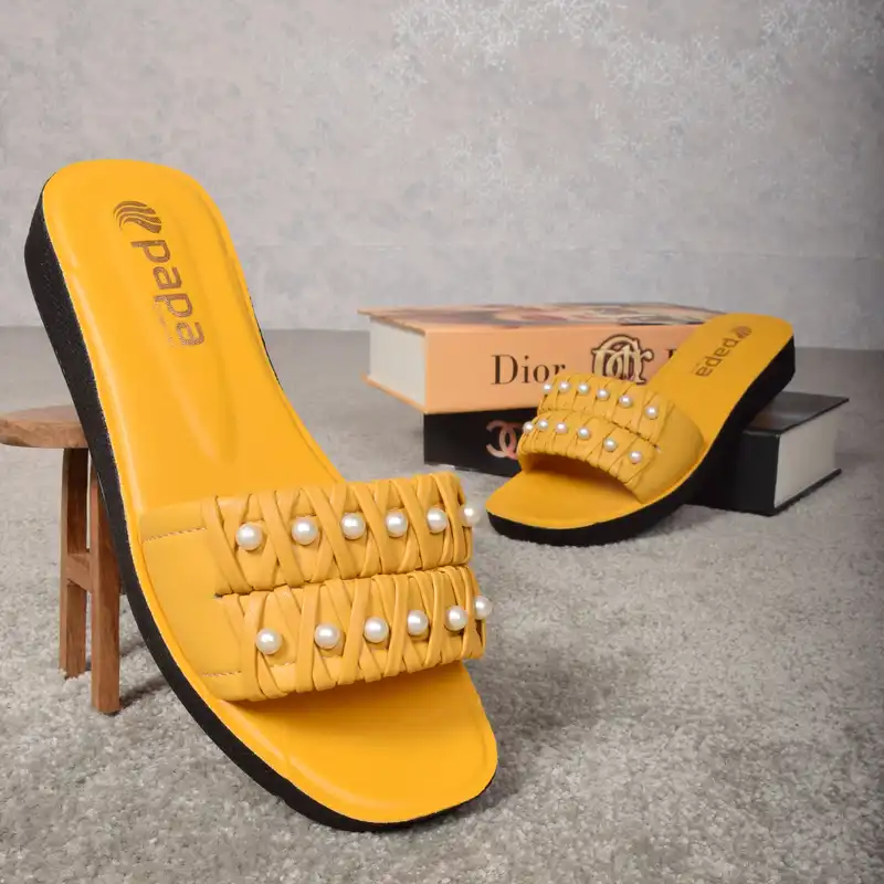 دمپایی زنانه پاپا مدل KRD.2786