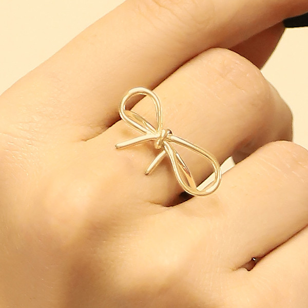 انگشتر طلا 18 عیار زنانه ماوی گالری مدل پاپیون