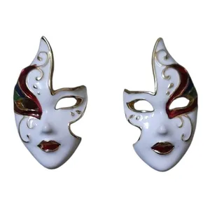 گوشواره دخترانه مدل مینا کاری طرح بالماسکه کد mn33