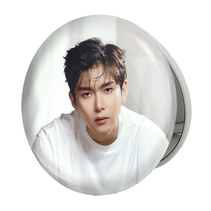 آینه جیبی خندالو طرح ریووک گروه سوپر جونیور Super Junior مدل تاشو کد 21410