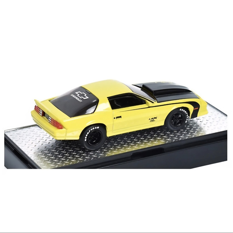 ماکت ماشین ام تو مدل Chevrolet camaro Iroc-z 1985