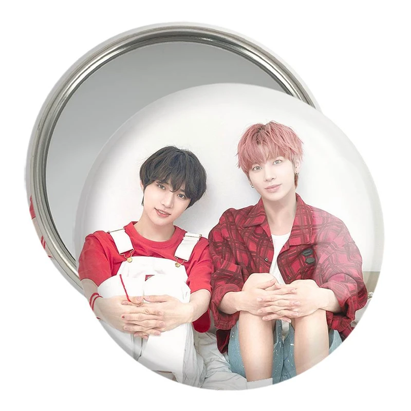 آینه جیبی خندالو مدل تهیون و بومگیو گروه تی اکس تی TXT  کد 11829